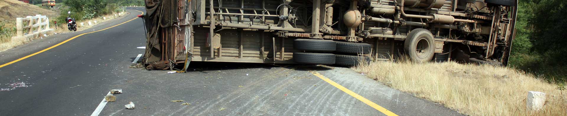 img header truck accident
